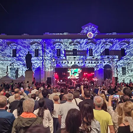 Casa Valeria Apartamento Sulmona